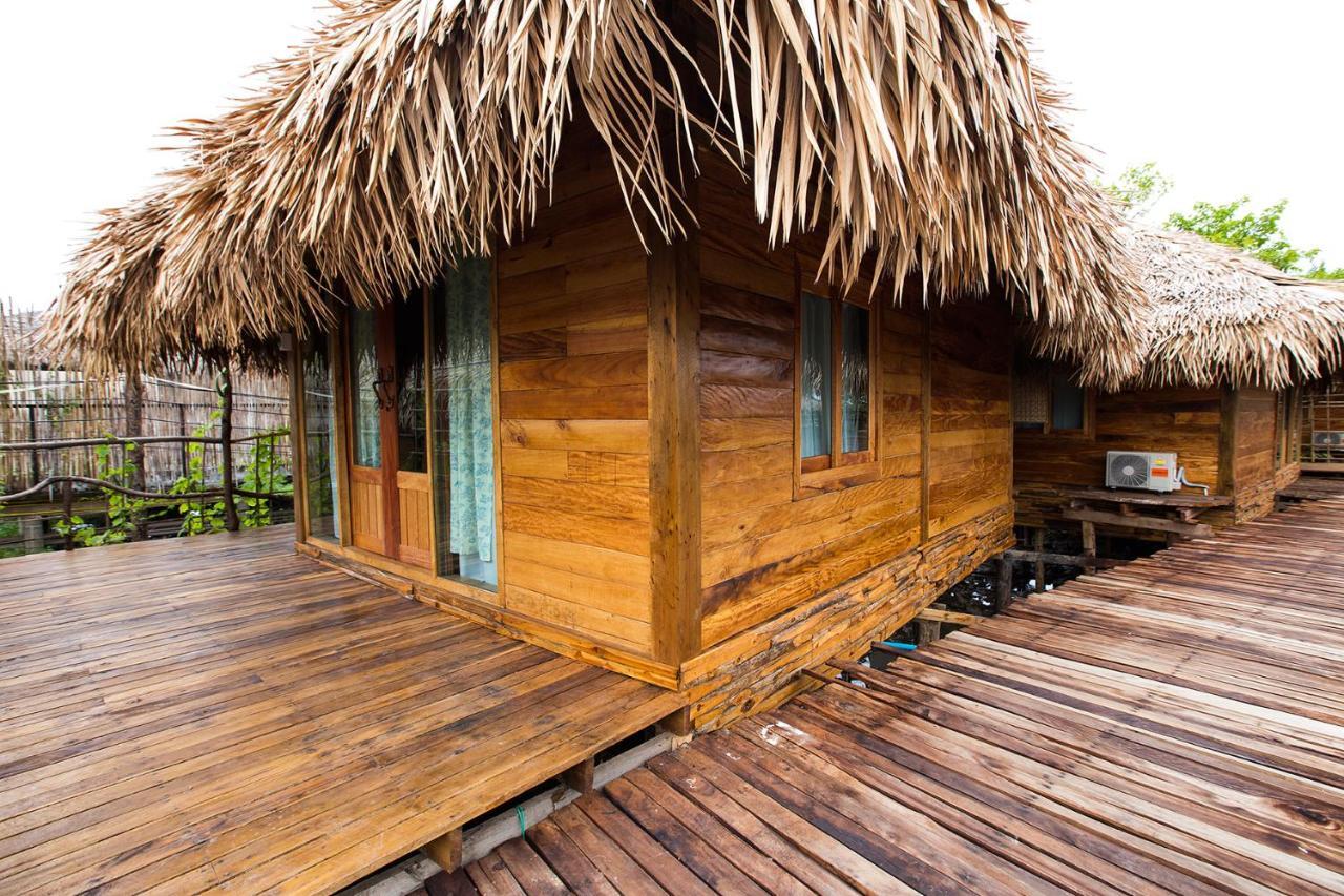 ホテル Baan​ Tonlamphu​ Pakpra パッタルン エクステリア 写真